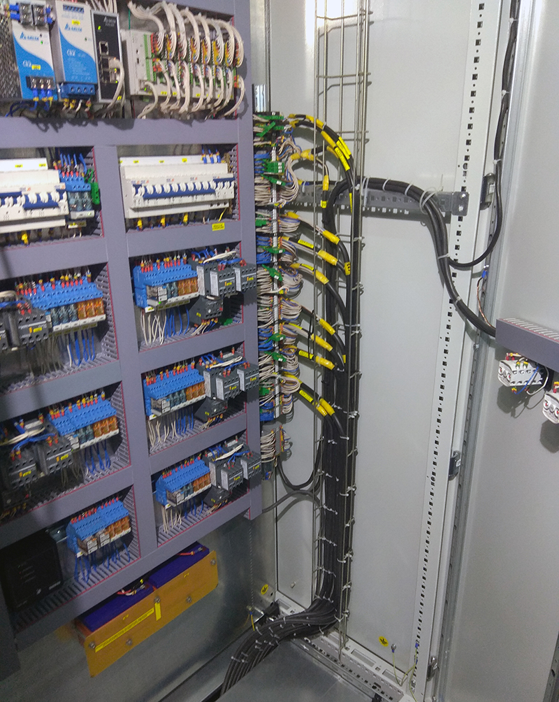 Шкаф управления технологическим оборудованием канализационной насосной станции КНС-23